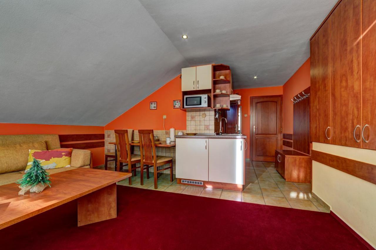Apartmanovy Dom Slniecko Ziar Bagian luar foto