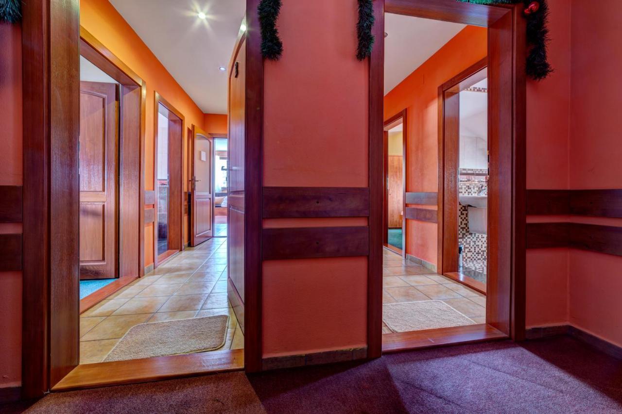 Apartmanovy Dom Slniecko Ziar Bagian luar foto