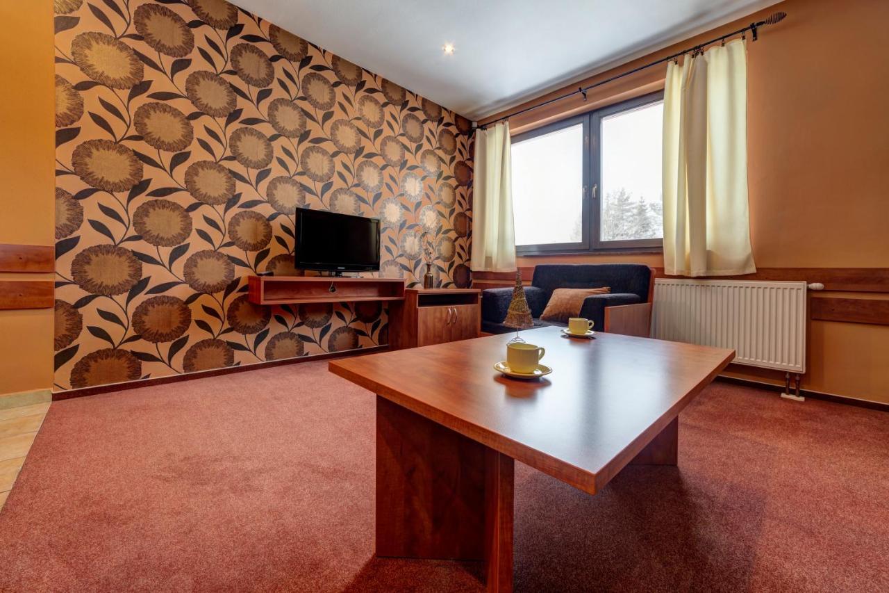 Apartmanovy Dom Slniecko Ziar Bagian luar foto