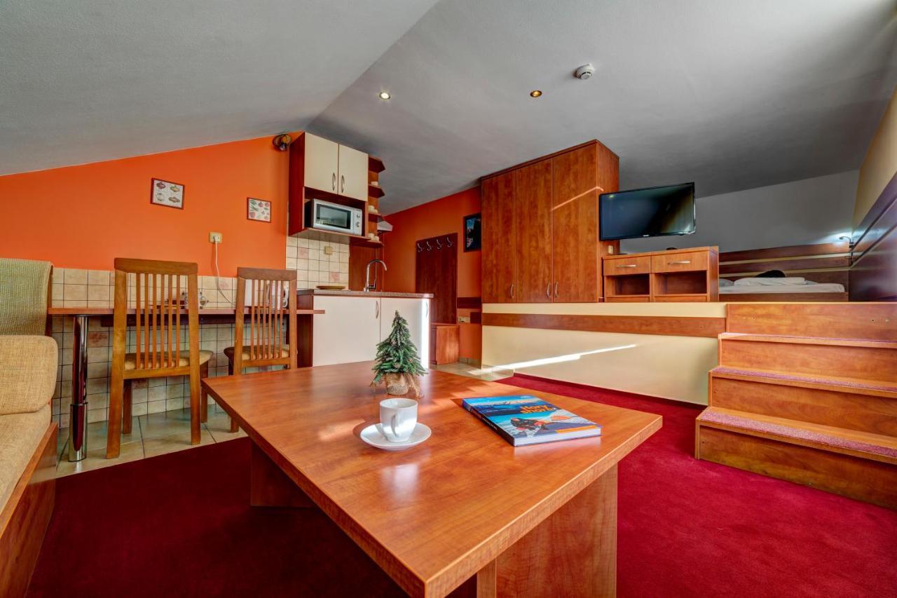 Apartmanovy Dom Slniecko Ziar Bagian luar foto