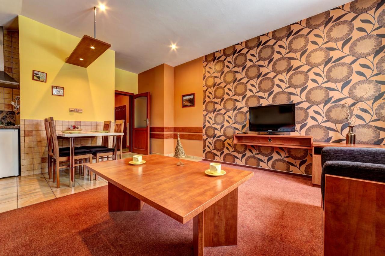 Apartmanovy Dom Slniecko Ziar Bagian luar foto