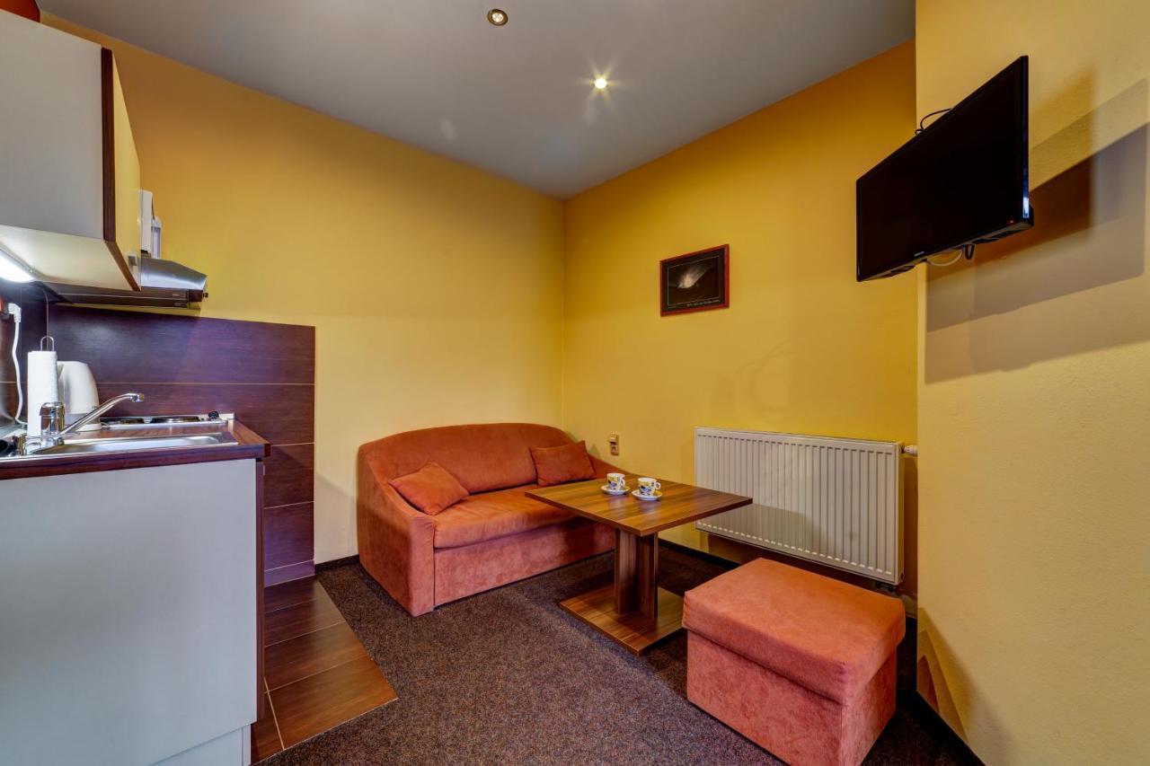 Apartmanovy Dom Slniecko Ziar Bagian luar foto