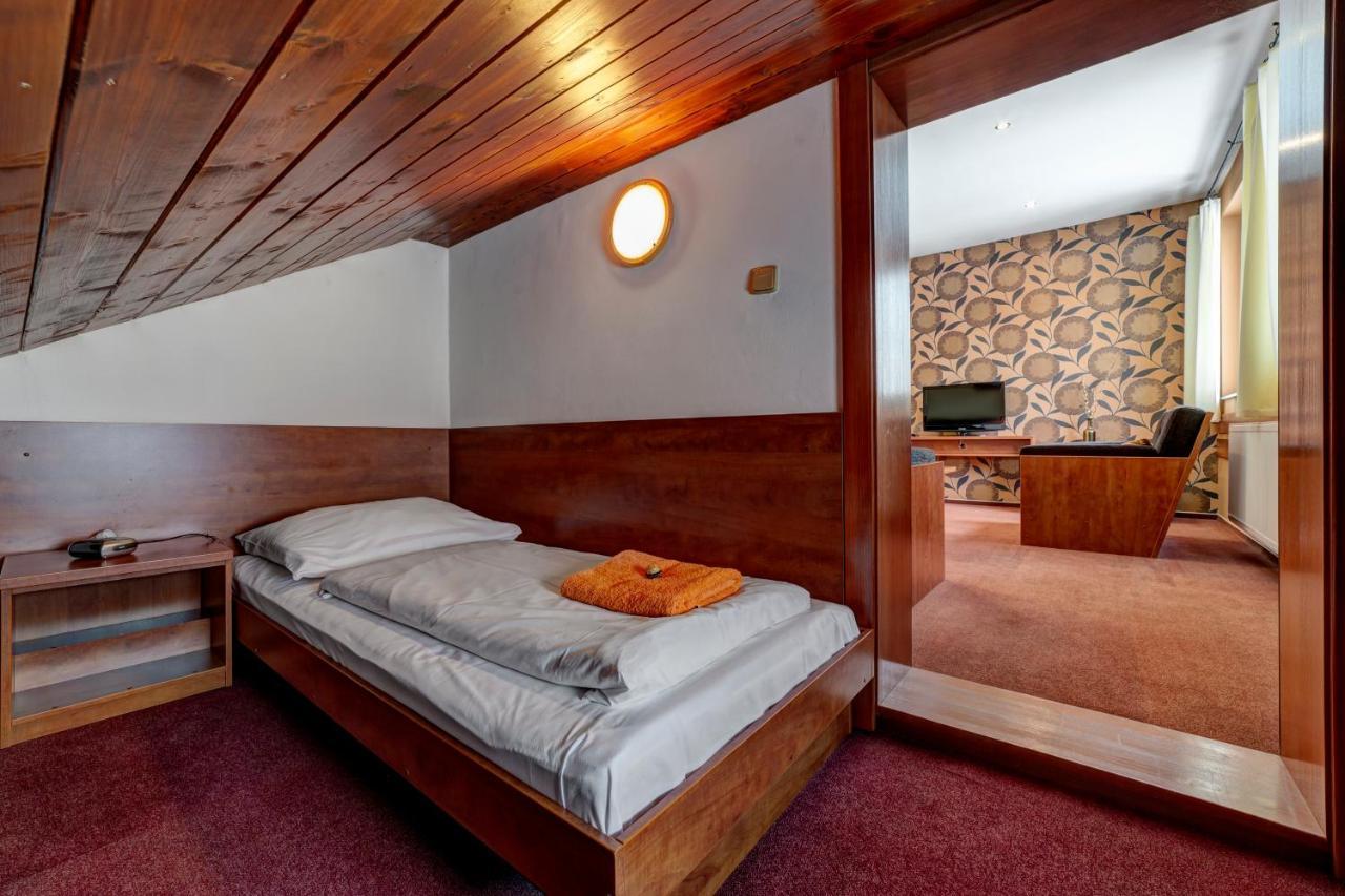 Apartmanovy Dom Slniecko Ziar Bagian luar foto