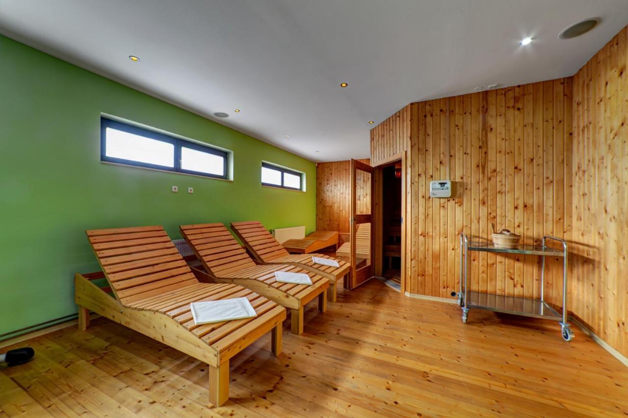 Apartmanovy Dom Slniecko Ziar Bagian luar foto
